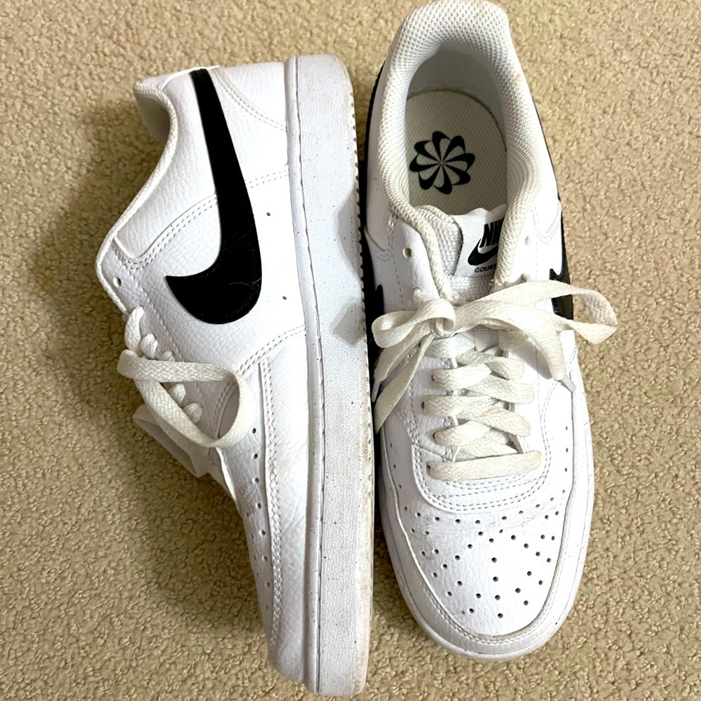 Nike Court vision women’s sneakers